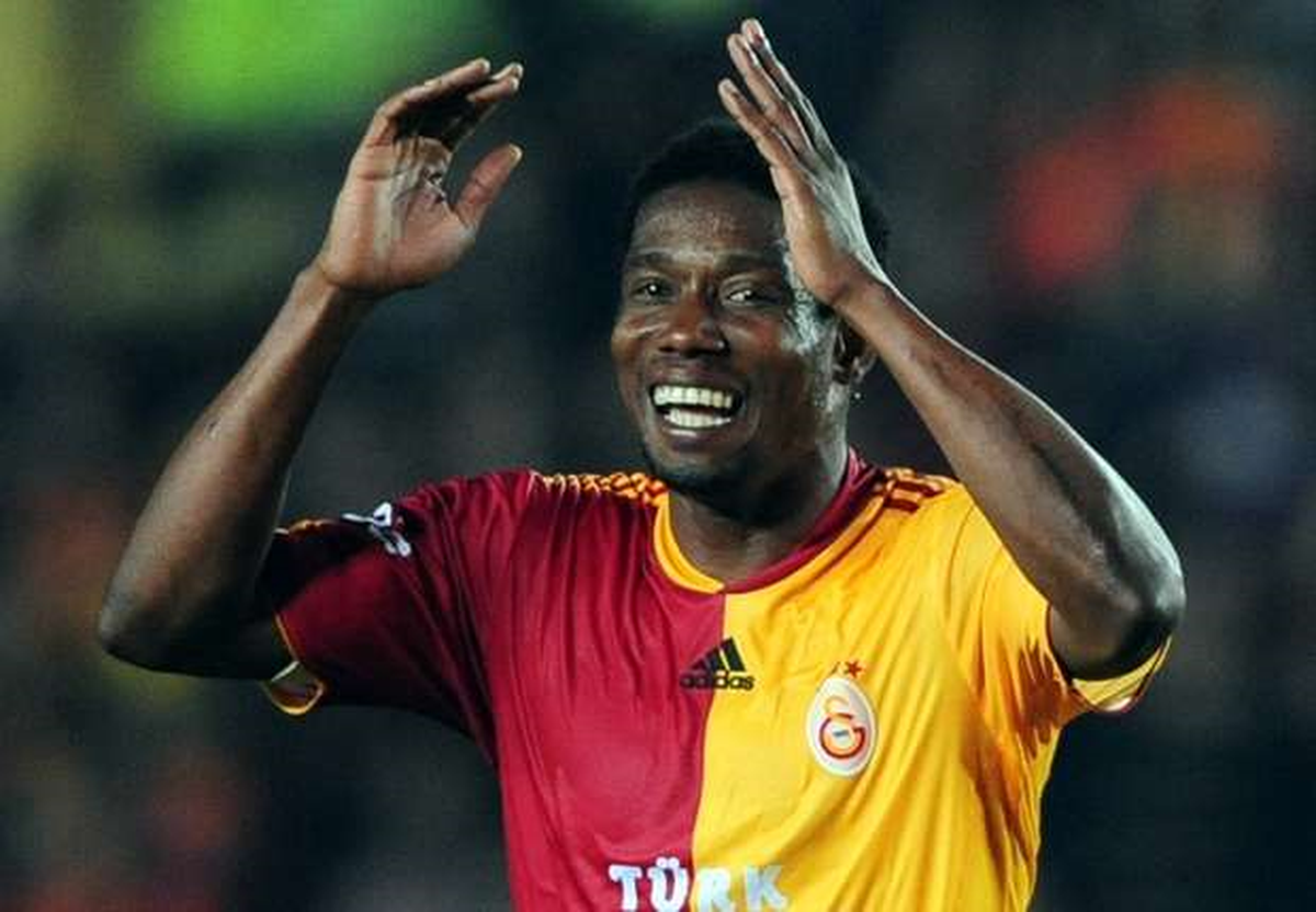 Galatasaray\'da Borç Bitmiyor!