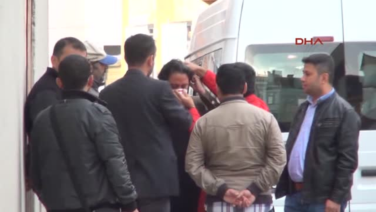 Garajda Ağzı ve Gözleri Bantlı Ceset Bulundu