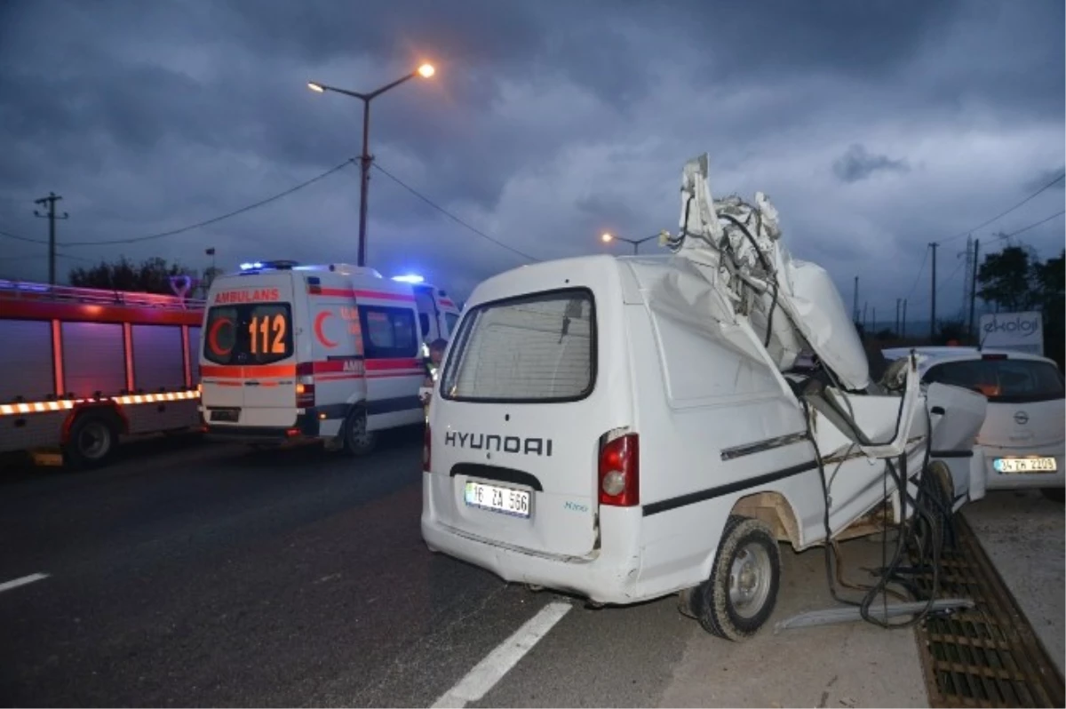 Hurdaya Dönen Araçtan Sağ Çıktı