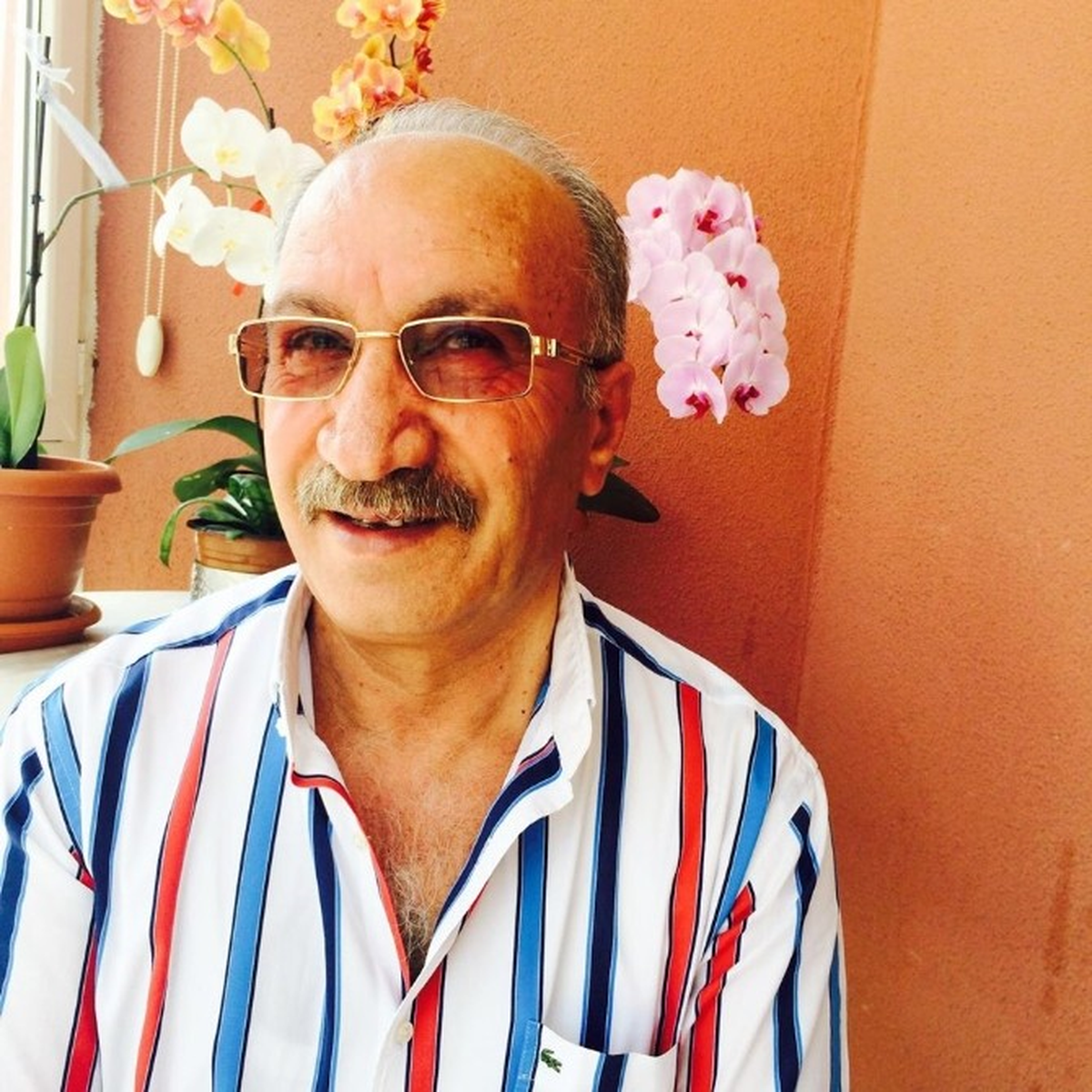 İş Adamı Çenesinden Silahla Vurulmuş Şekilde Hastaneye Kaldırıldı