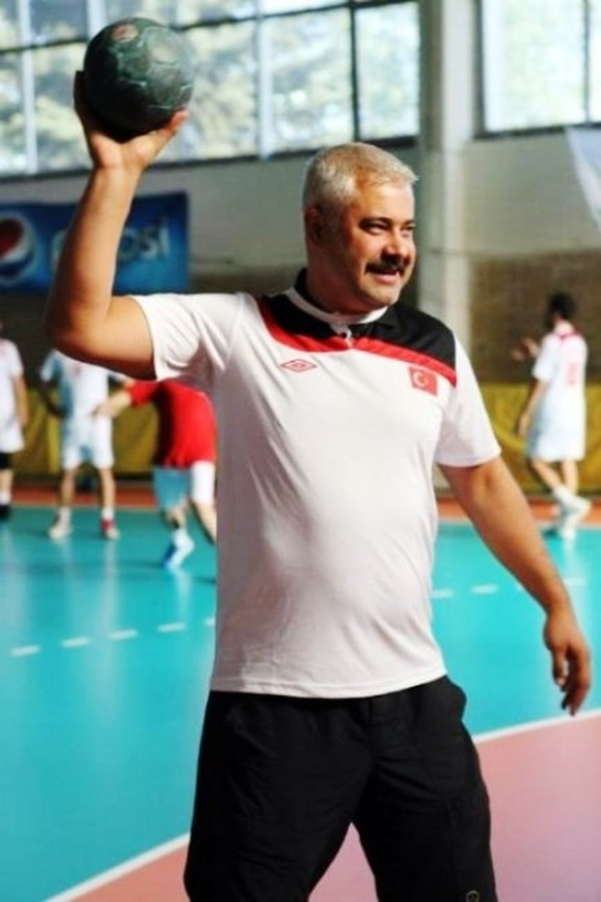 Önder Acar, Türkiye Gençlik ve Spor Konfederasyonu\'ndan İhraç Edildi