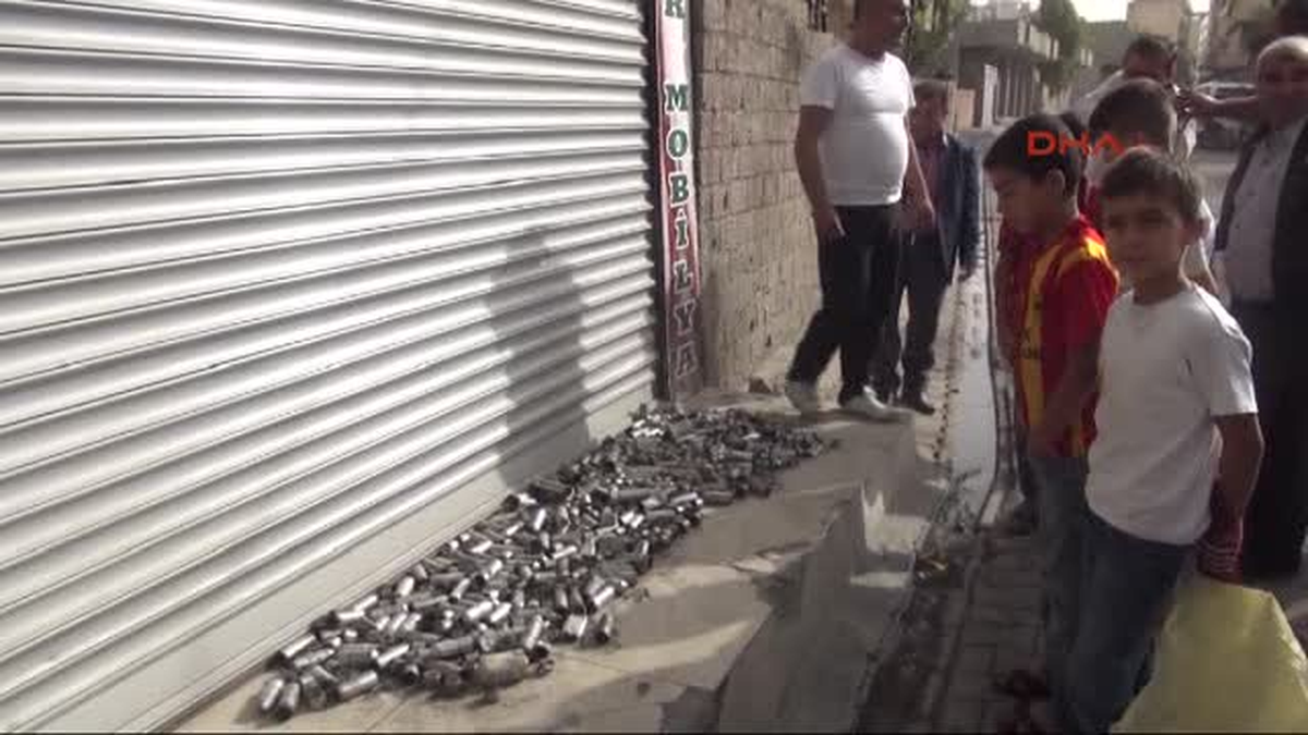 Silopililer, Boş Kovanları Sergiledi