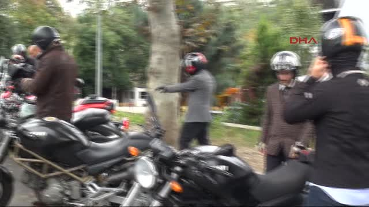 Takım Elbiseli Motosikletçiler Prostat Kanserine Dikkat Çekti