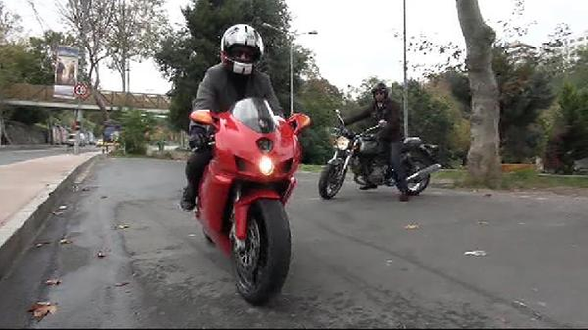 Takım Elbiseli Motosikletçiler Prostat Kanserine Dikkat Çekti