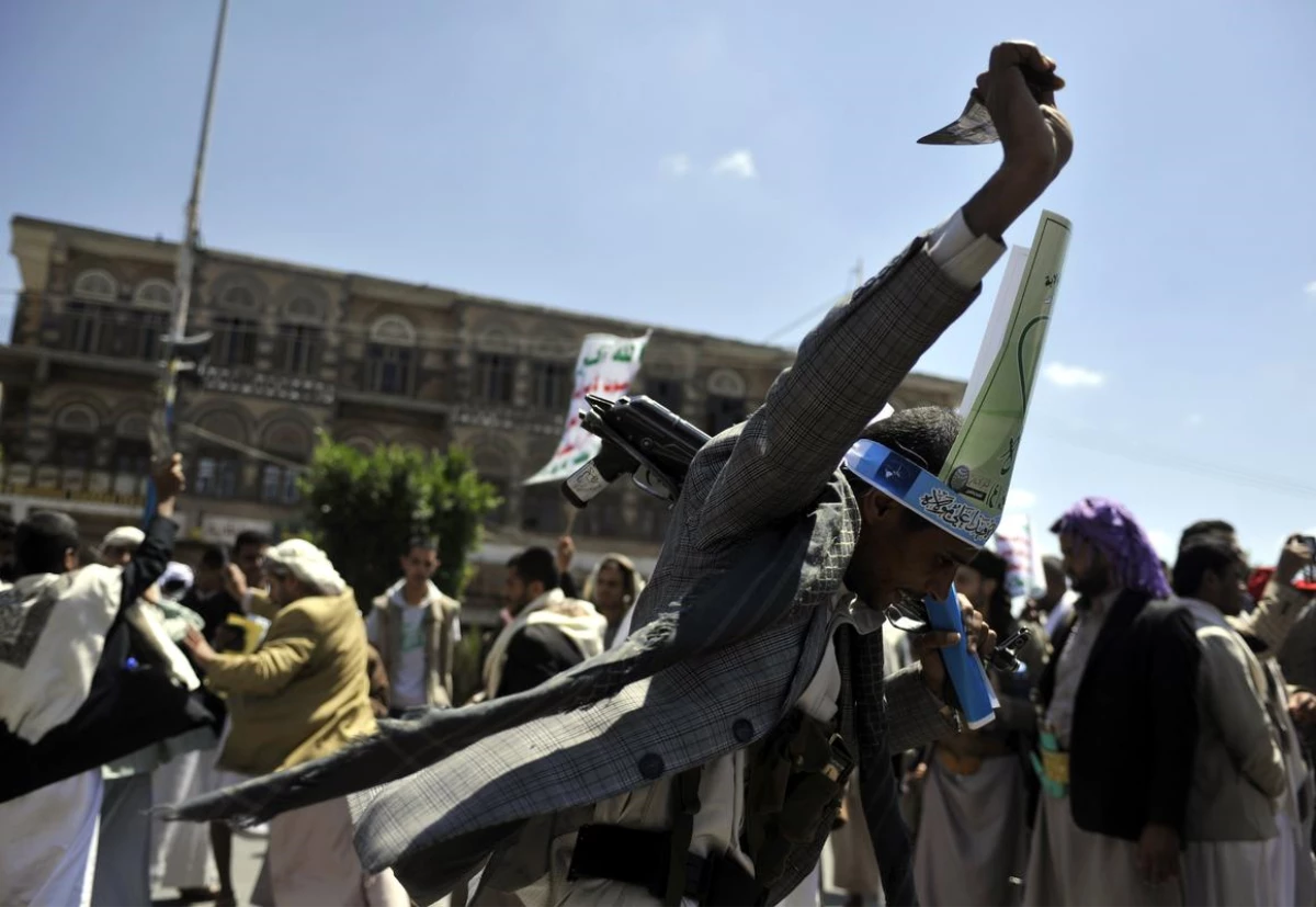 Yemen\'de İlk Defa Şii Bayramı Kutlandı