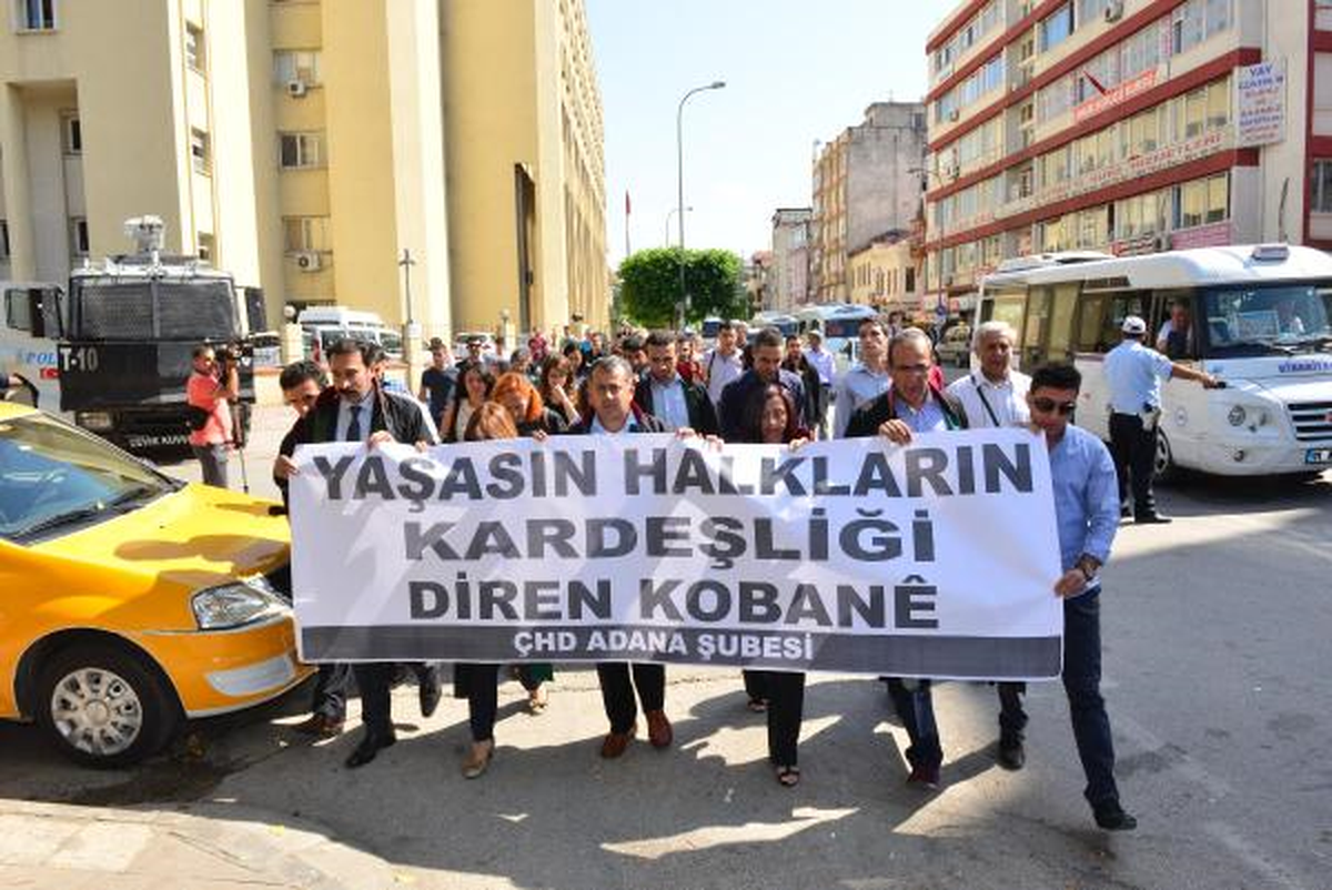 Adana Çağdaş Hukukçular Derneği\'nden Kobani Protestosu