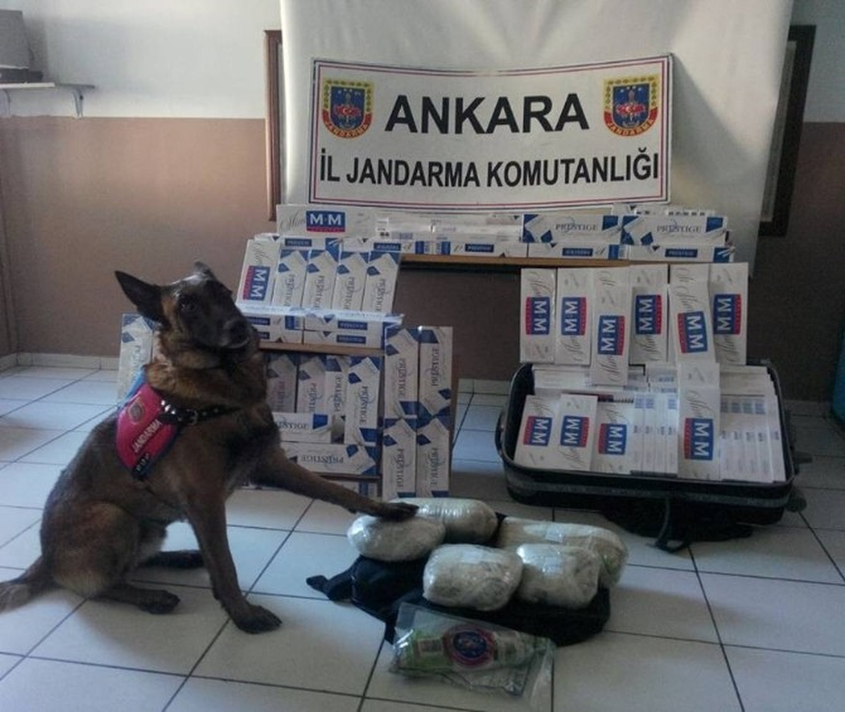 Ankara\'da Jandarma Uyuşturucu Tacirlerine Yine Geçit Vermedi