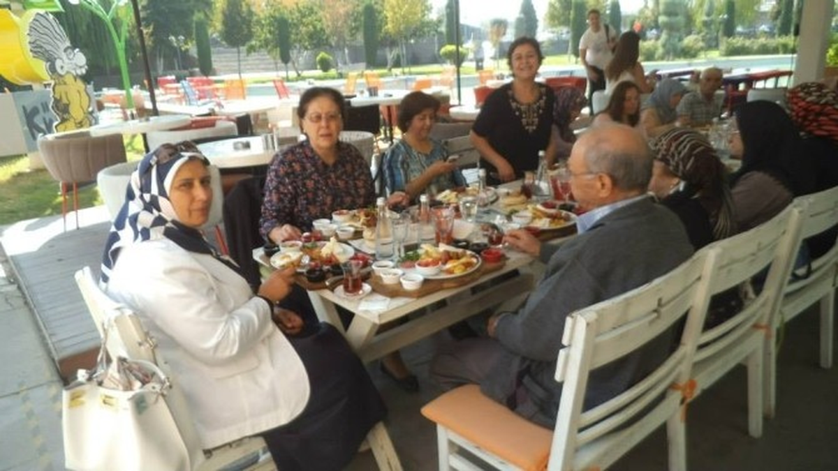Aymelek Derneği Yaşlı Gündüz Bakımevi Sakinleri Kahvaltıda Buluştu