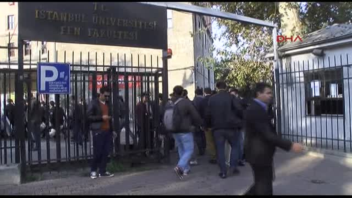Bu Satır ve Sopalar İstanbul Üniversitesi\'nden Çıktı