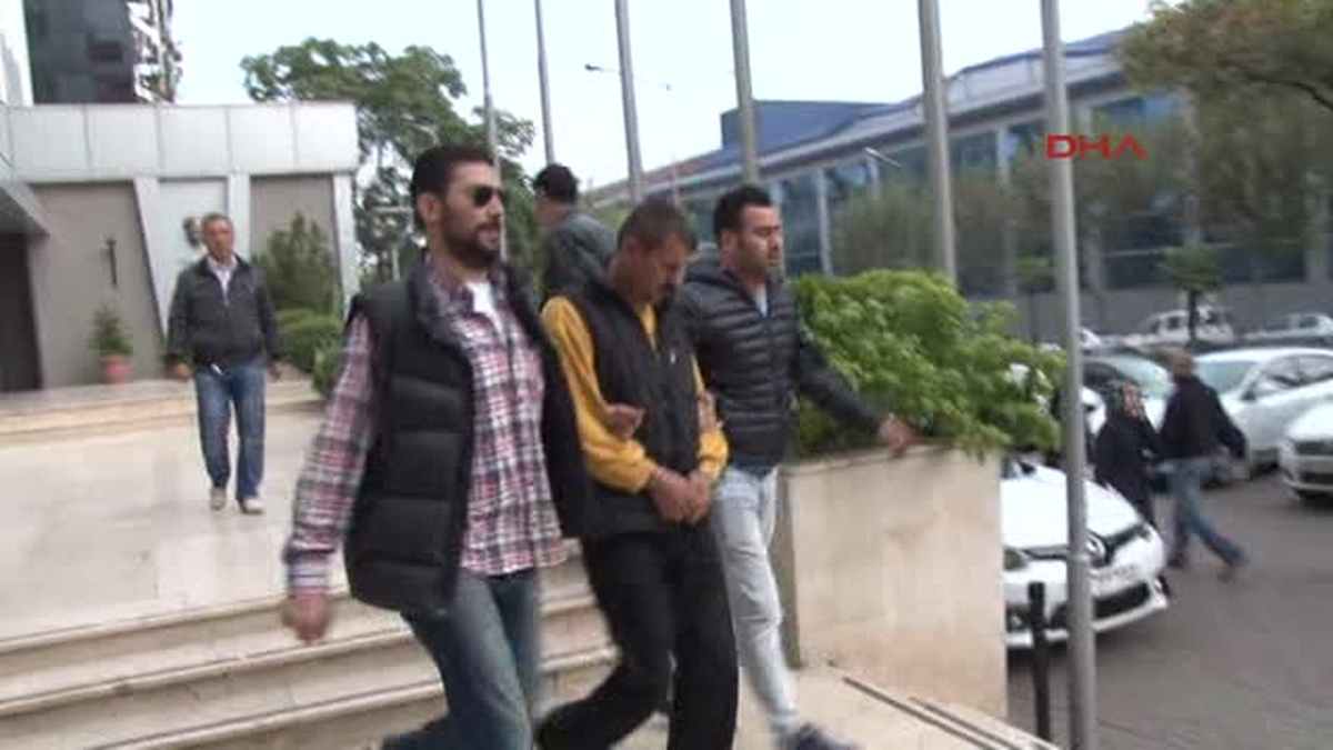Kolundan Bıçakladığı Arkadaşı Kalp Krizinden Öldü