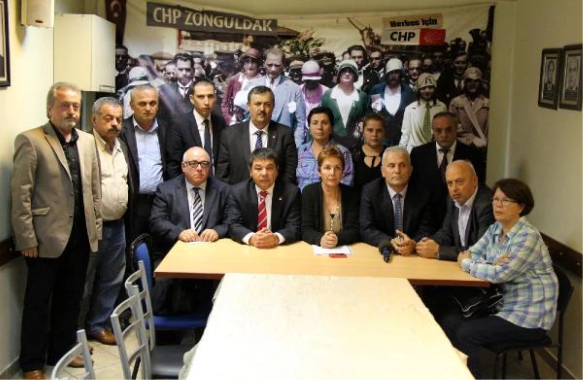CHP Zonguldak İl Yönetiminde 18 Kişi İstifa Etti