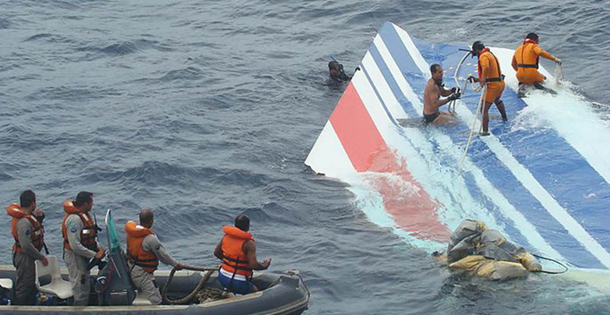 Düşen Fransız Uçağındaki Pilotların Son Sözleri Ortaya Çıktı