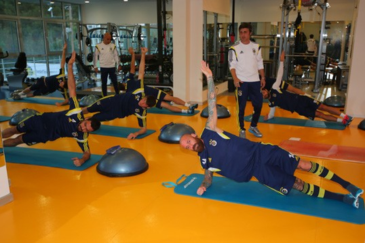 Fenerbahçe, Derbiye Hazırlanıyor
