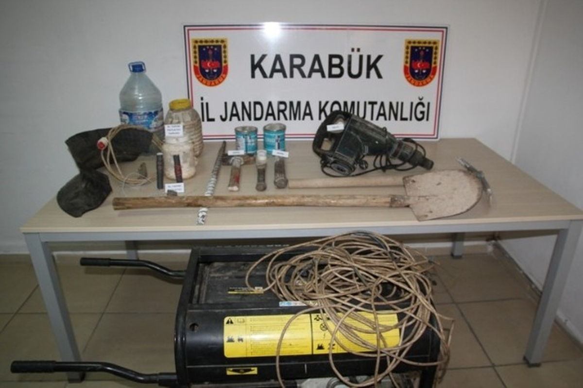 Karabük\'te Jandarma Definecilere Göz Açtırmıyor