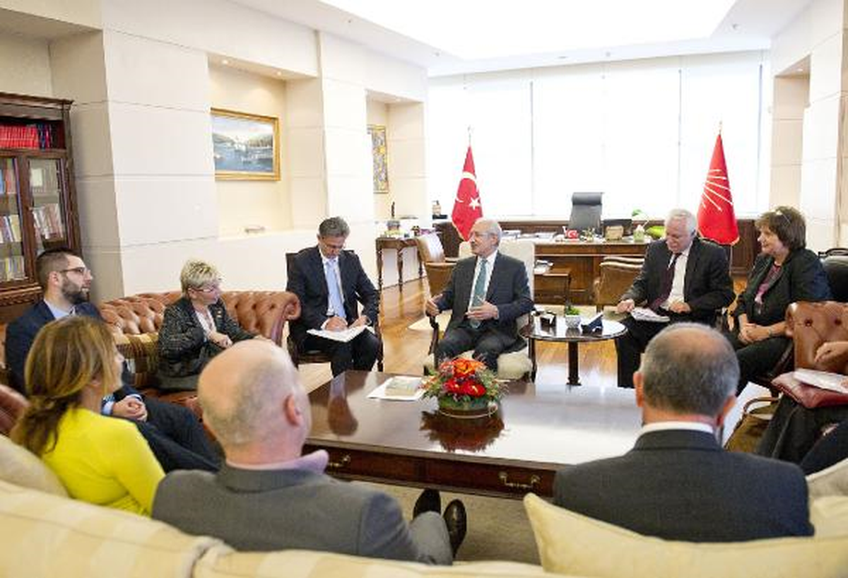 Kılıçdaroğlu, Alman Parlamenterler ile Görüştü