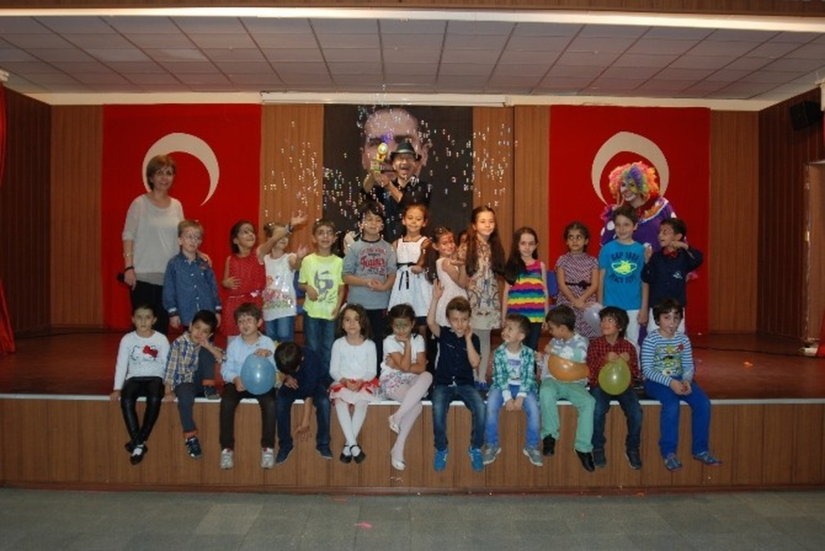 Minik Gkv\'liler "Okulumu Seviyorum" Gecesinde Buluştu