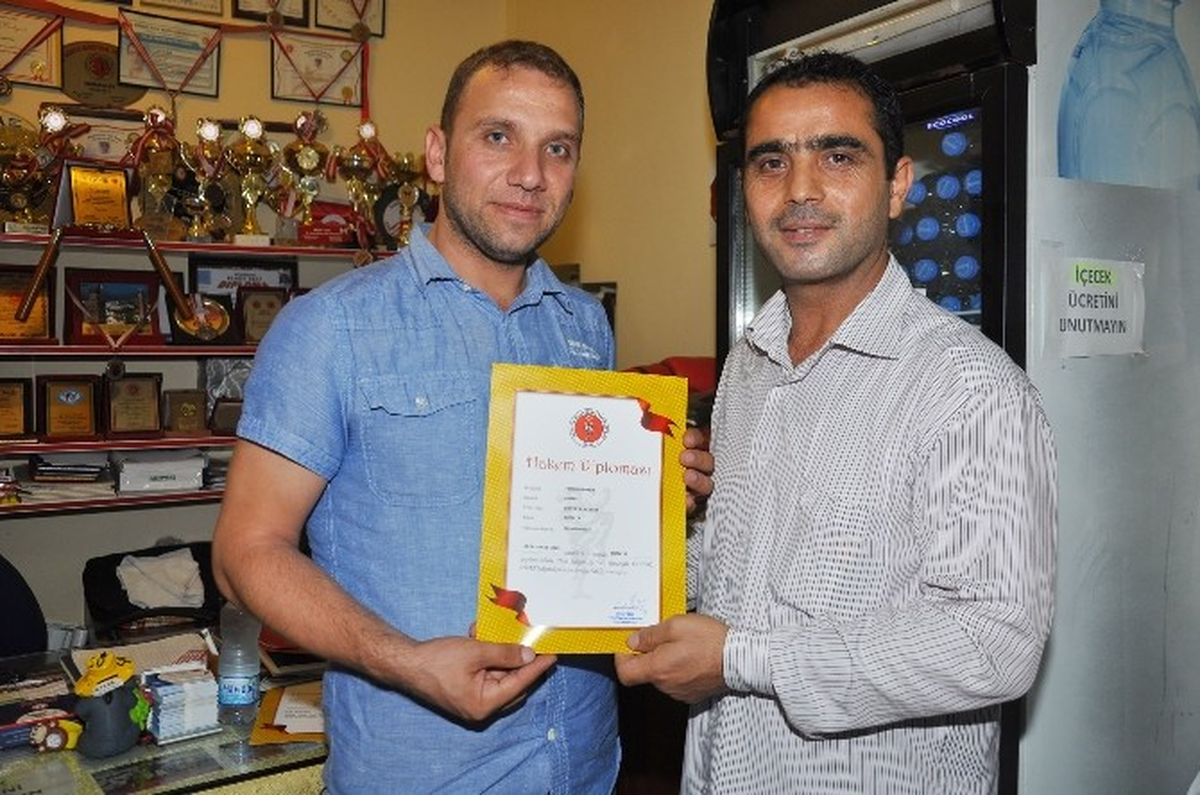 Muay Thai Hakemlik Belgelerini Aldılar