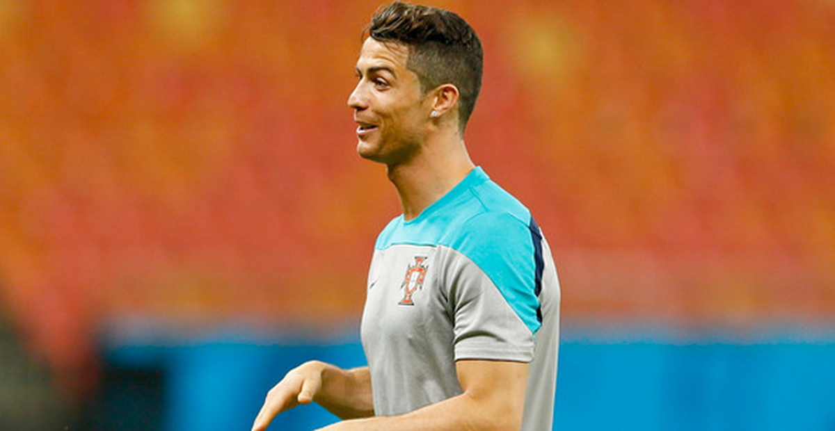 Ronaldo, Gazetecinin Sorusunu "Değmez" Diyerek Yanıtlamadı