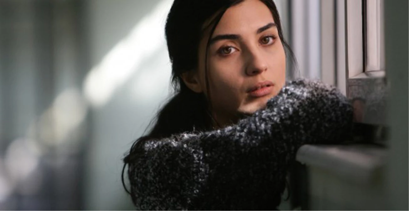 Tuba Büyüküstün Emmy\'e Aday Oldu