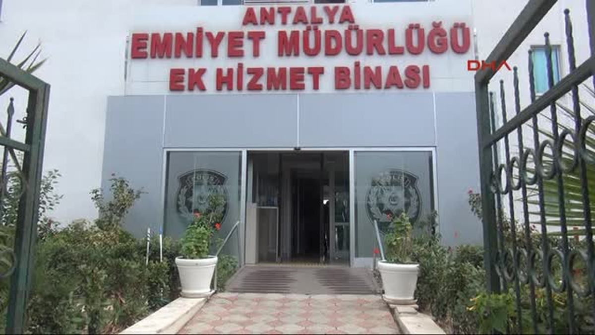 Antalya Hırsızlık Şüphelileri Yakalandı