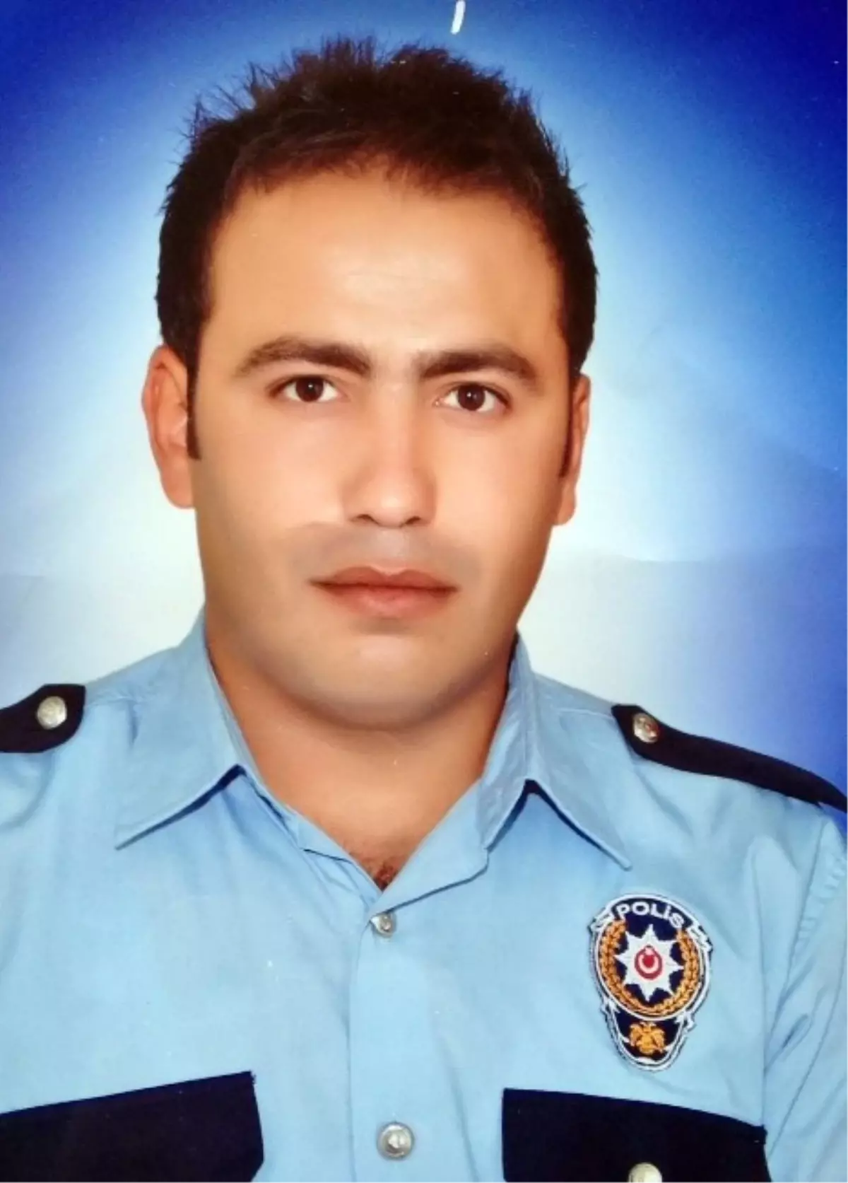 Babası, Şehit Polisi Öperek Uğurladı