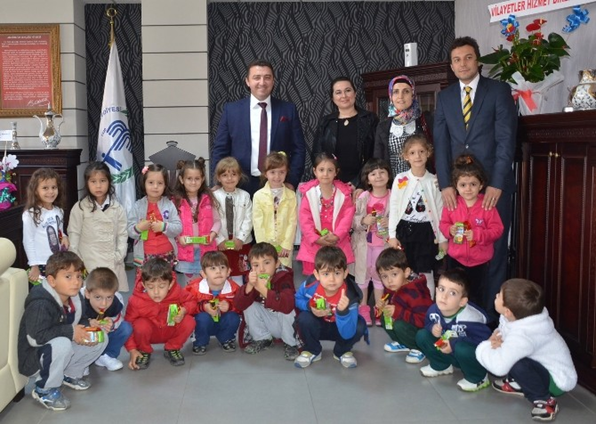 Başkan Bakıcı\'nın Minik Ziyaretçileri