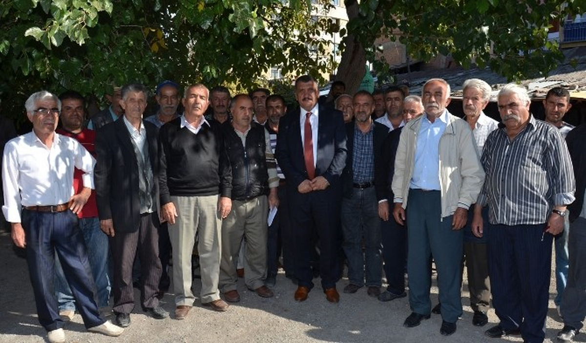 Başkan Gürkan, Eski Tellal Pazarı Esnafları ile Bir Araya Geldi