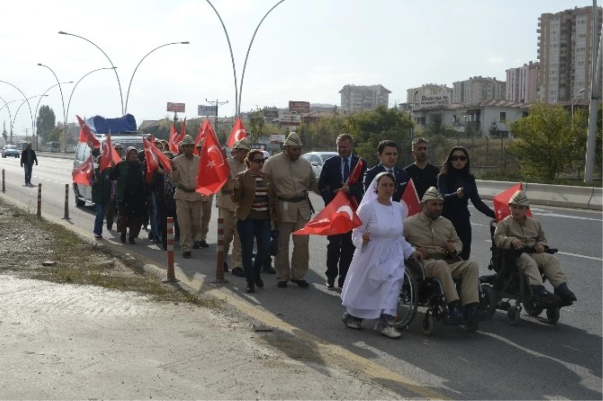 Çanakkale\'den Gelen Engellileri Büyükşehir Karşıladı