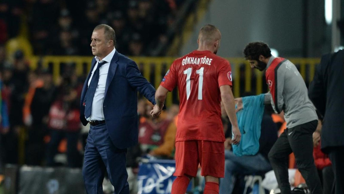 Fatih Terim\'in Sinirlendiği O Anlar
