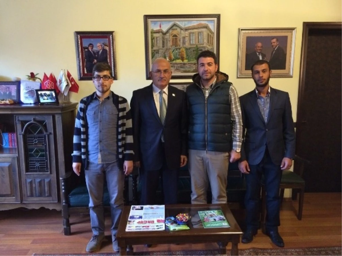 Genç Birlik Nevşehir Teşkilatı Yöneticileri Ürgüp Belediye Başkanı Yıldız\'ı Ziyaret Etti