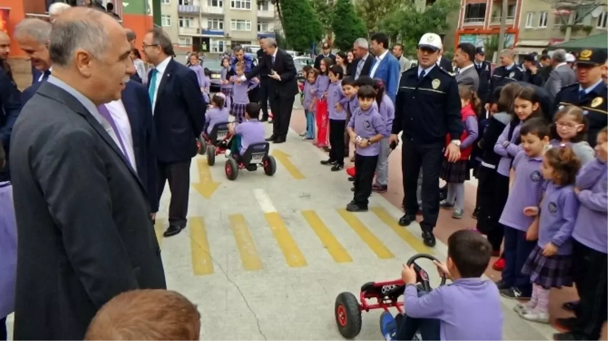 Giresun Emniyet Müdürülüğünden Çocuklara Trafiği Sevdirecek Proje Başlatıldı
