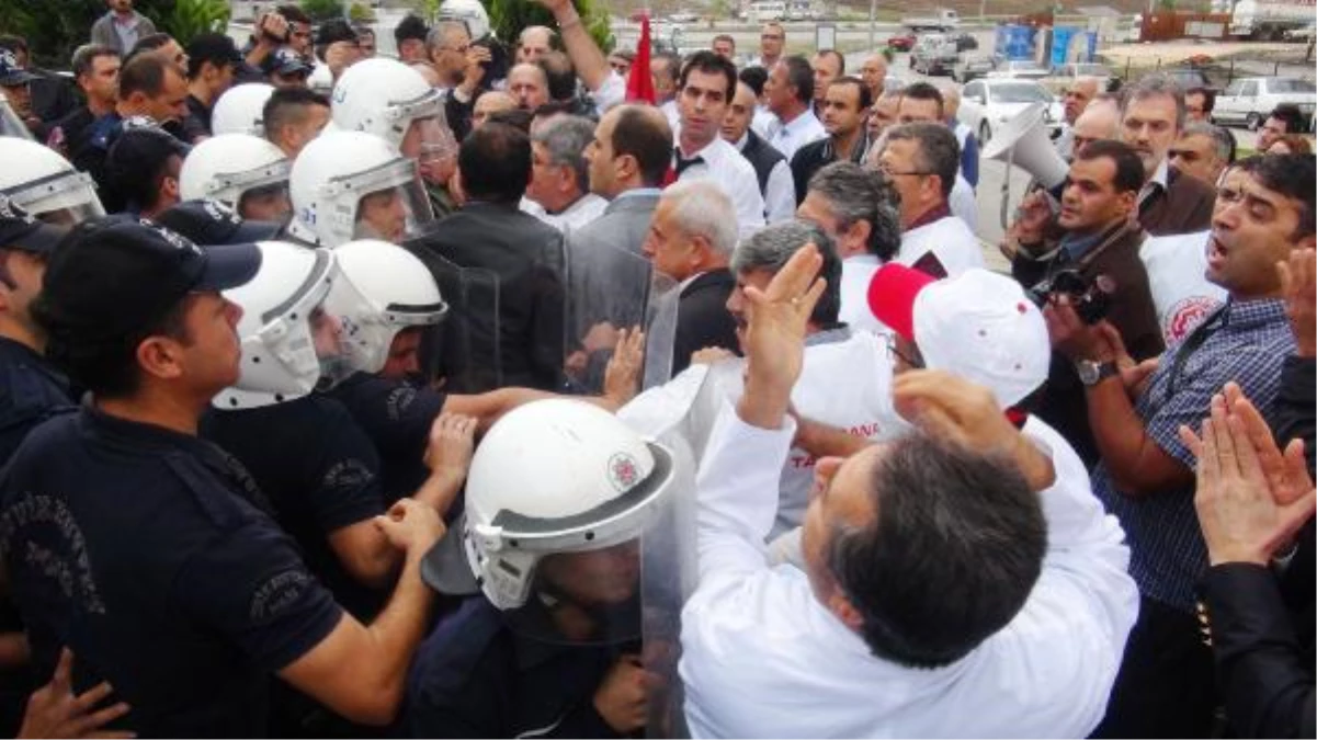 Hatay\'da Hekimlerin Gezi Davasında Gerginlik