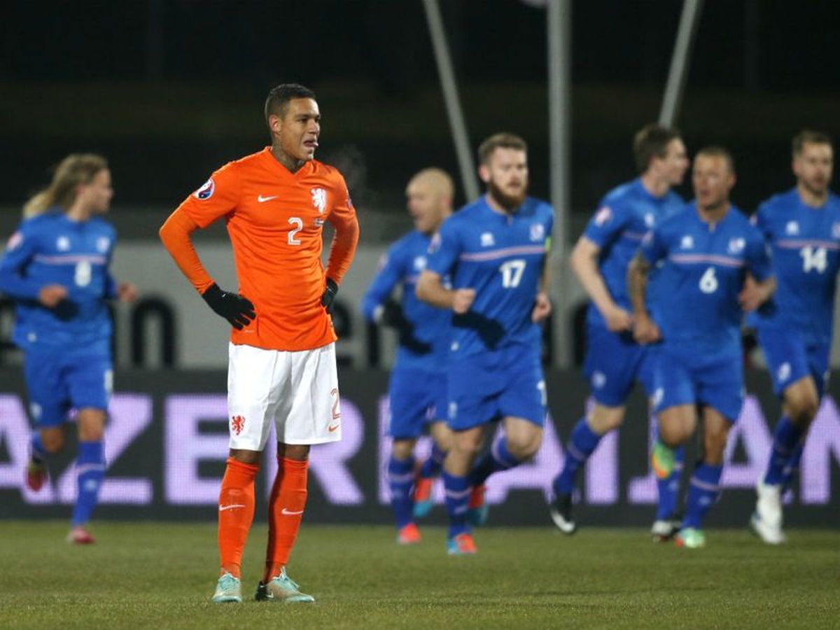 Hollanda\'ya İzlanda\'da Soğuk Duş: 2-0