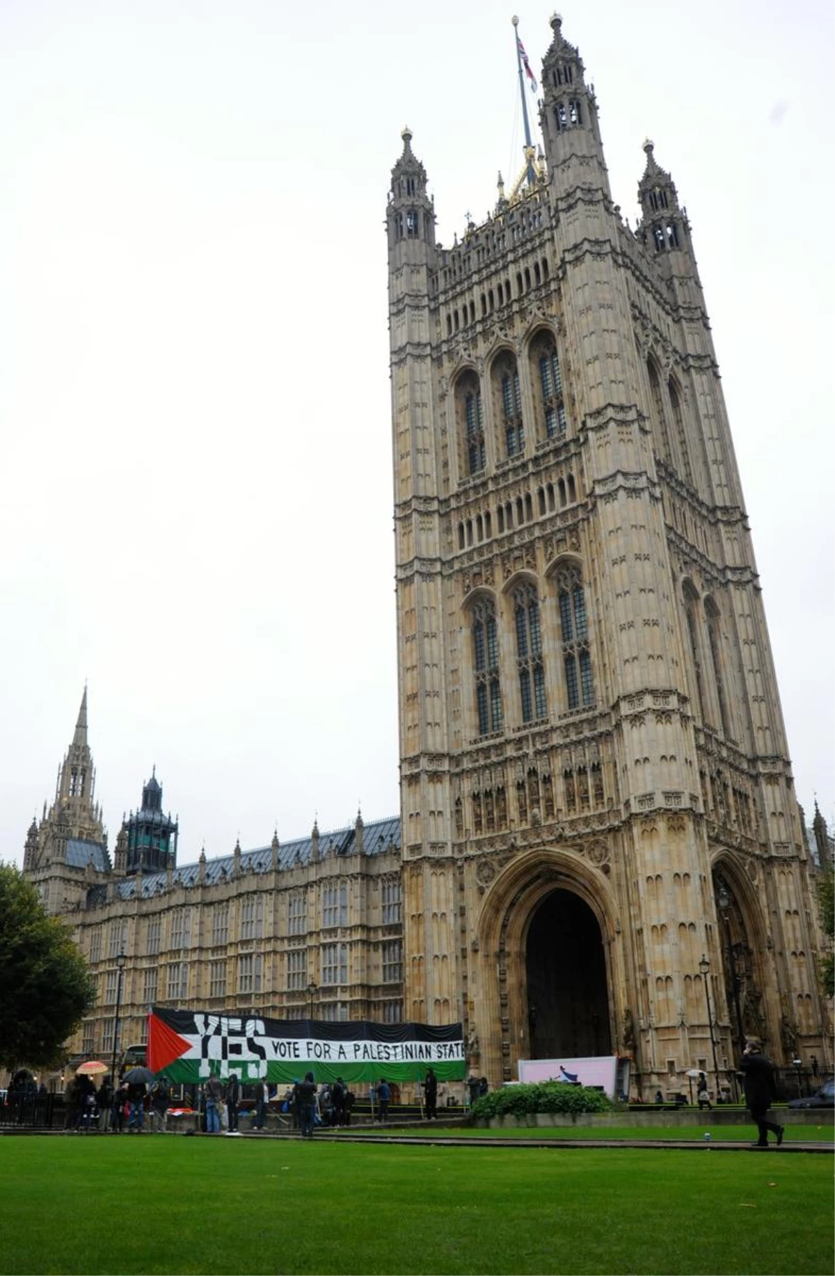 İngiliz Parlamentosu, Filistin\'i Tanımaya İlişkin Önergeyi Kabul Etti