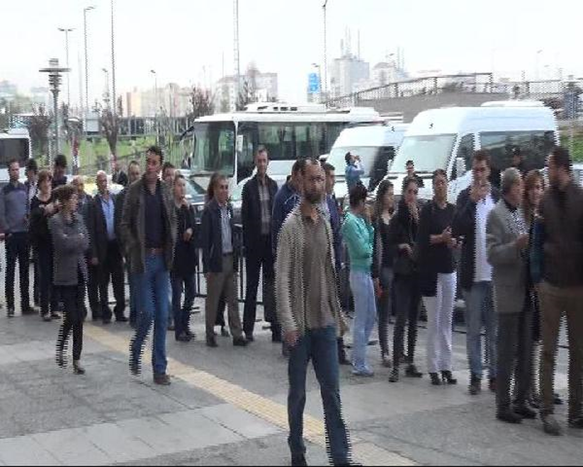 İstanbul Adalet Sarayı\'nda Elektrik Kesintisi Krizi