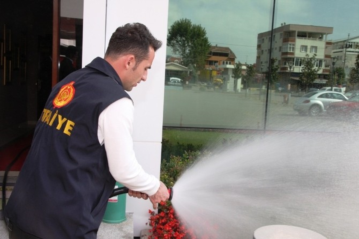 İtfaiyeden Yangın Güvenliğine Sıkı Denetim