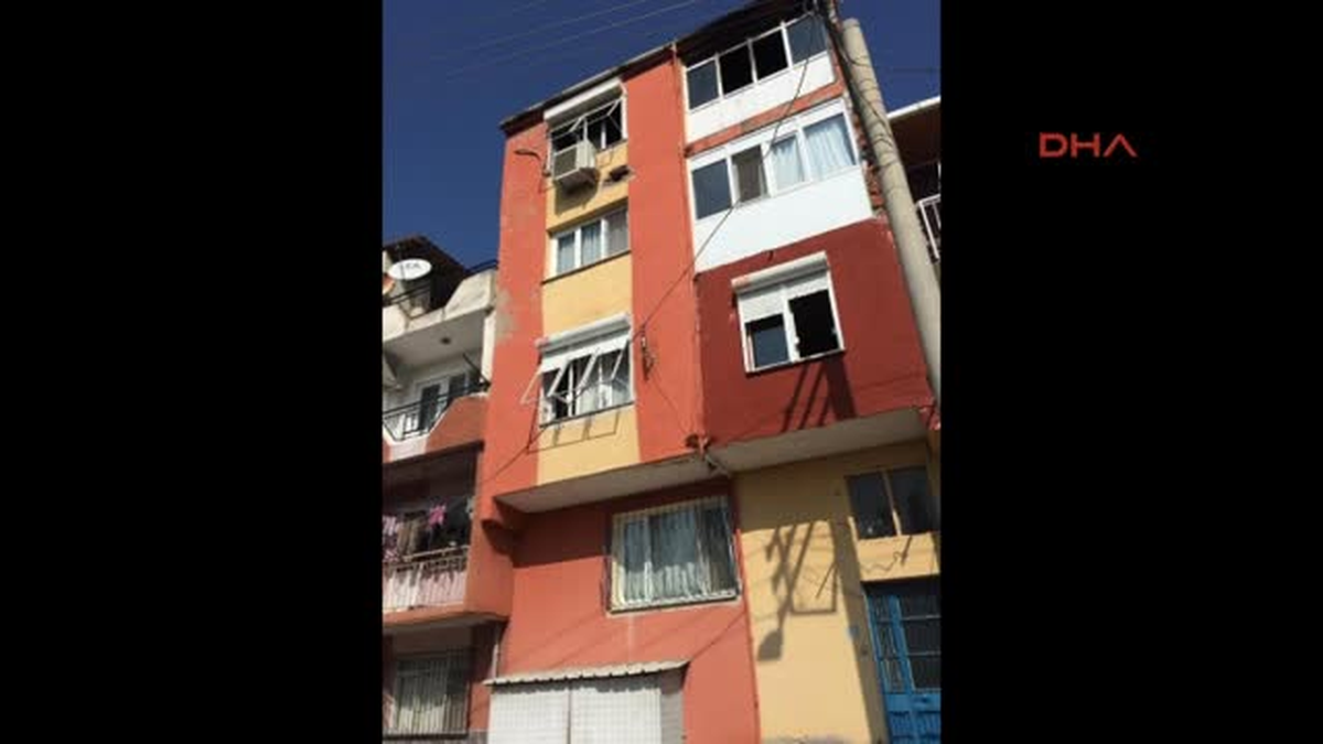 İzmir Yangında 4\'üncü Kattan Atlayan Liseli Aycan Öldü
