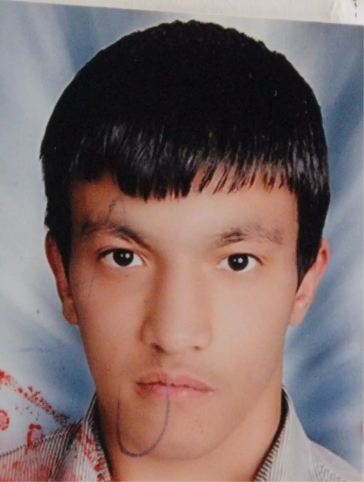 Kayıp Emre Yasin Demir 4 Gündür Aranıyor