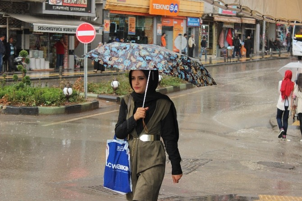 Kilis\'te Etkili Yağmur