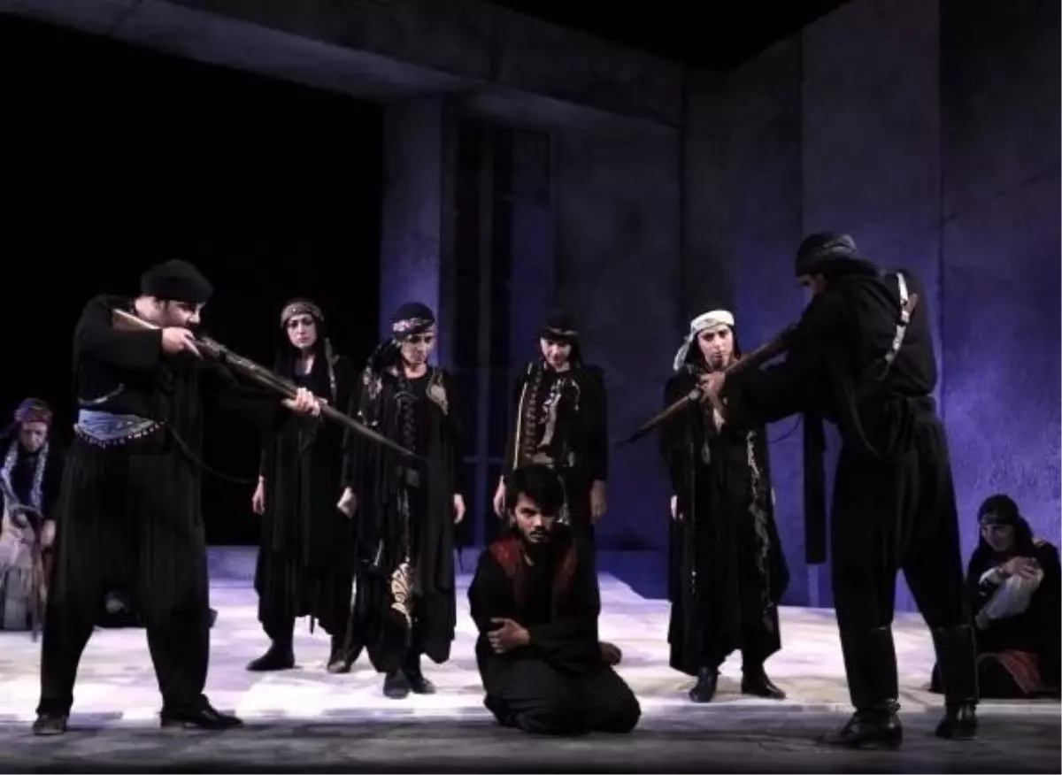 Malatya Devlet Tiyatrosu\'nda Sezonun İlk Oyunu "Töre"