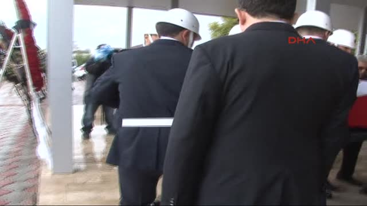 Şehit Polis Beşir Kurt, Malatya\'da Toprağa Verildi