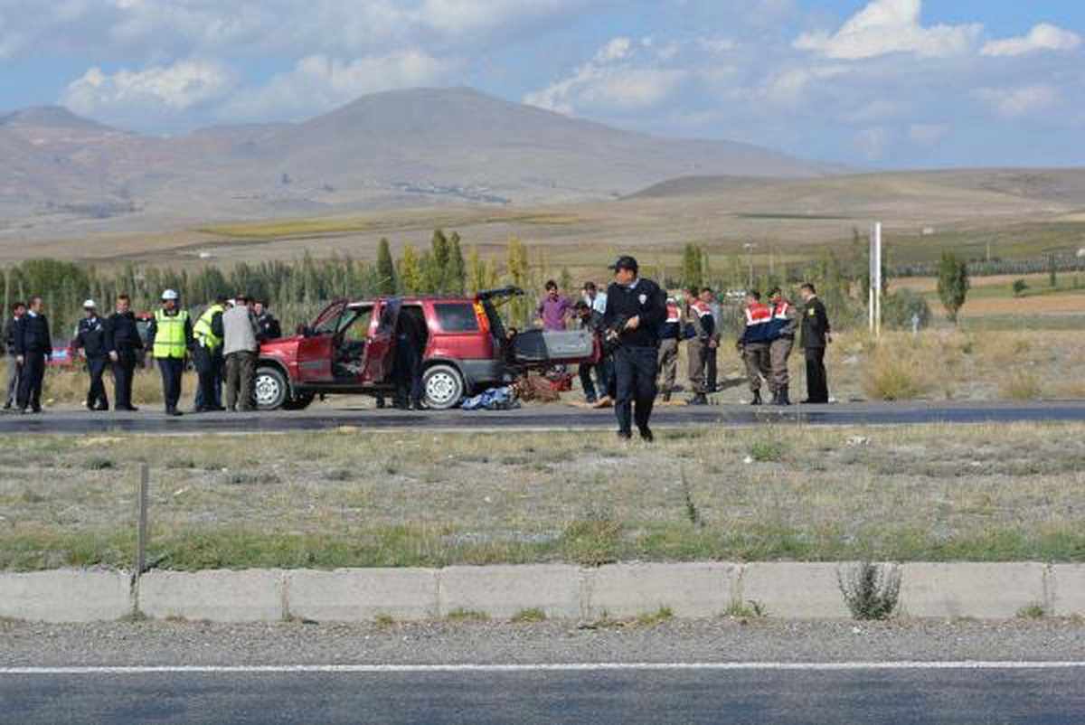 Niğde\'de Suriye Plakalı Cip Polisi Alarma Geçirdi