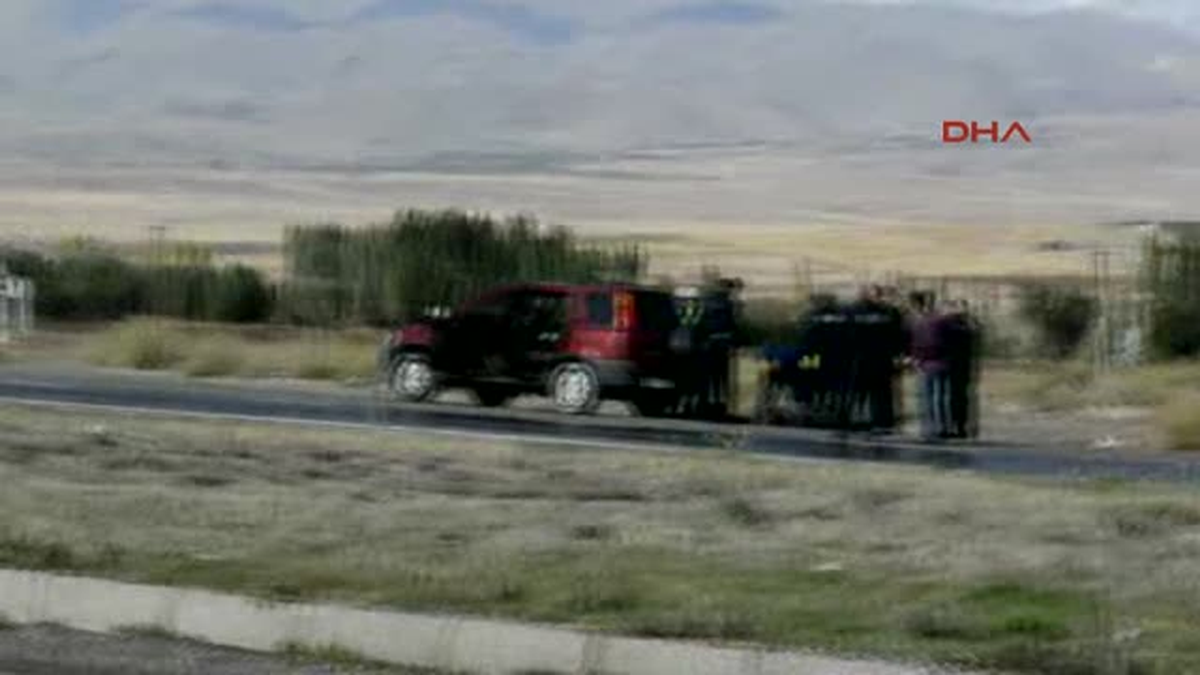 Niğde\'de Suriye Plakalı Cip Polisi Alarma Geçirdi