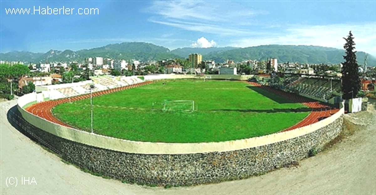 Osmaniye 7 Ocak Stadyumu'nun Çimlendirilmesinde Sona Gelindi