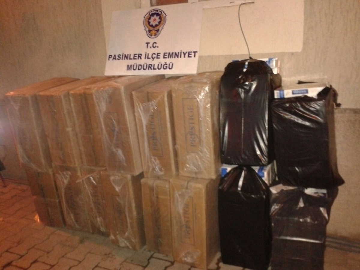 Pasinler\'de 9 Bin 360 Paket Kaçak Sigara Ele Geçirildi