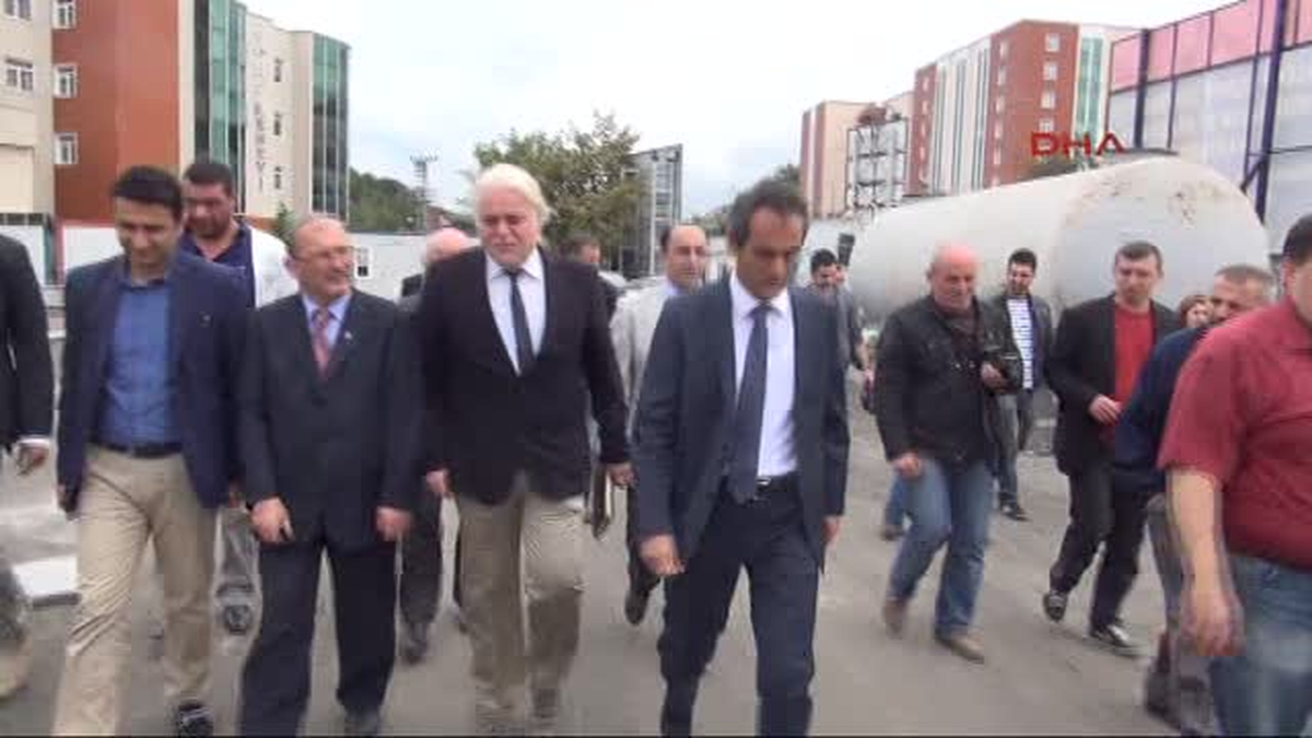 Üniversite Öğrencisi Rektörden Ağlayarak Yurt İstedi