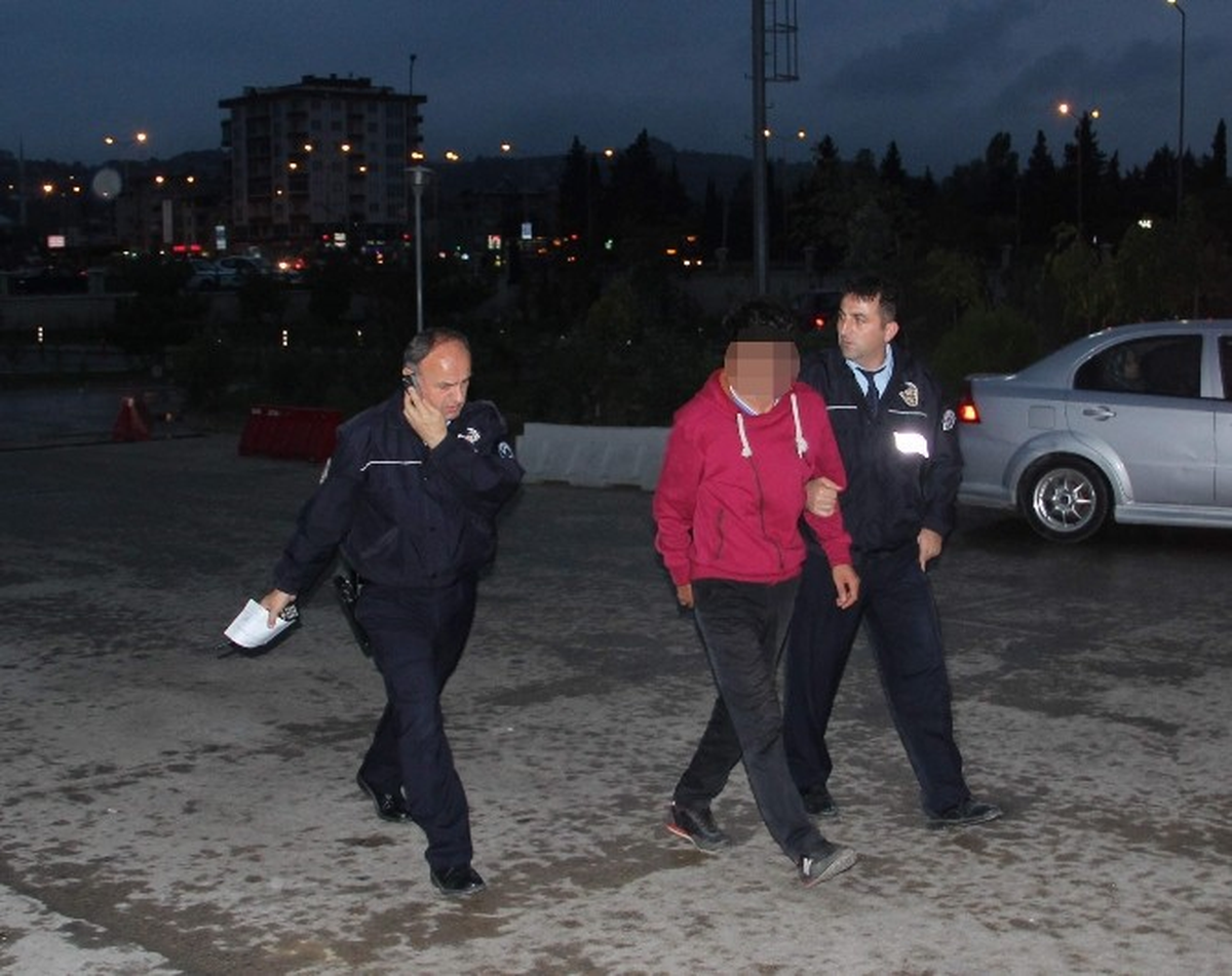 Samsun\'da Akrabalar Arasında Kavga: 2 Yaralı