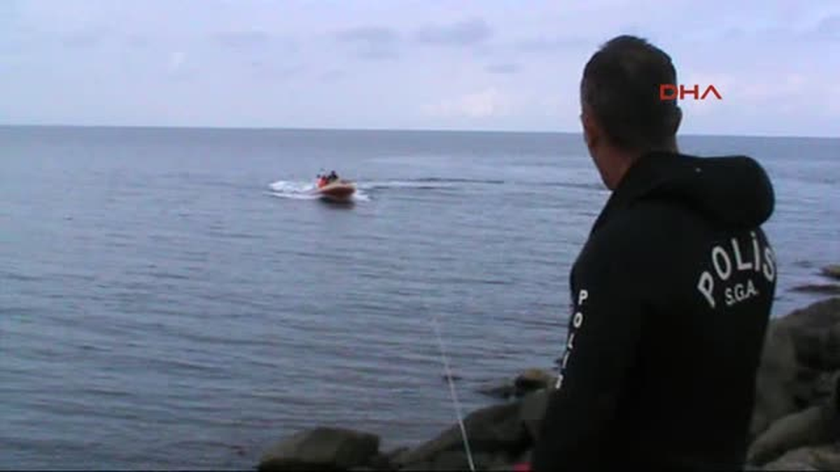 Samsun Tekneden Denize Düştü, Yüzerek Karaya Çıktı