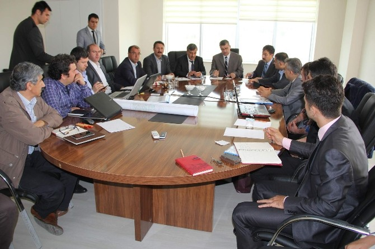 Şanlıurfa\'daki Çevre Yollarının Planlanması Toplantısı