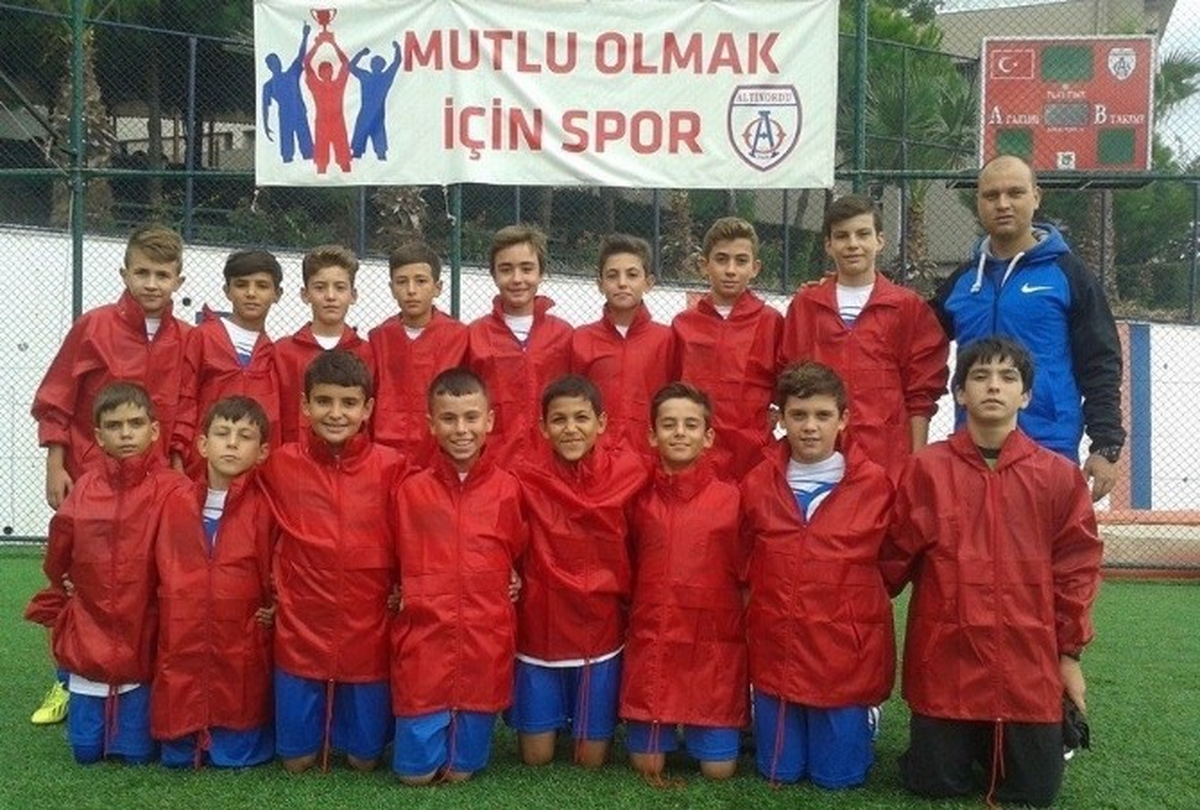 Saruhanlı Altınordu Turnuvası\'na İyi Başladı